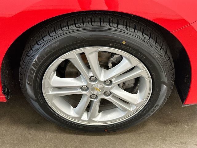 Thumbnail: 2018 Chevrolet Cruze - 8