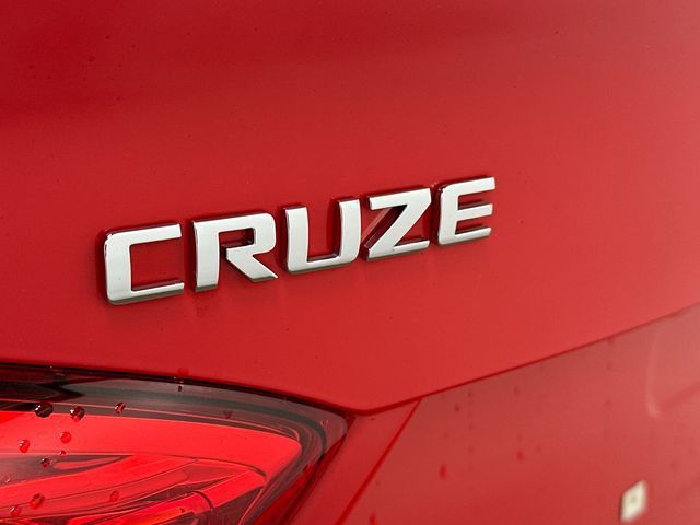 Thumbnail: 2018 Chevrolet Cruze - 7