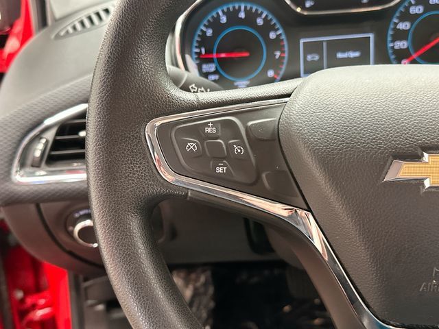 Thumbnail: 2018 Chevrolet Cruze - 18
