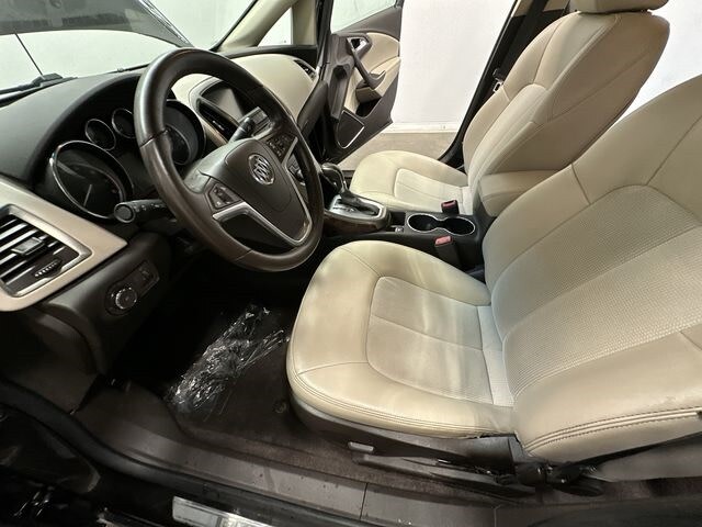 2012 Buick Verano Convenience 11