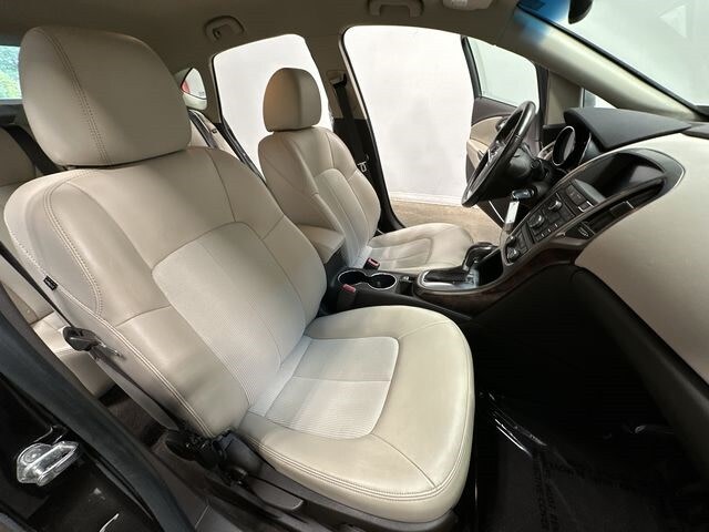 2012 Buick Verano Convenience 24