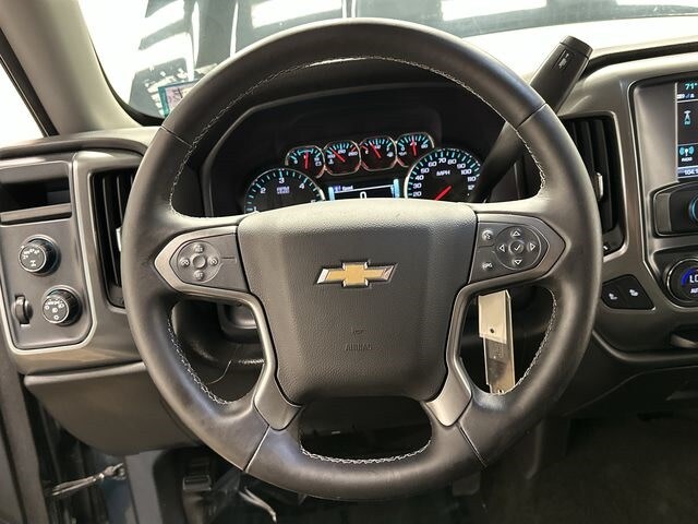 2017 Chevrolet Silverado 1500 LT 2