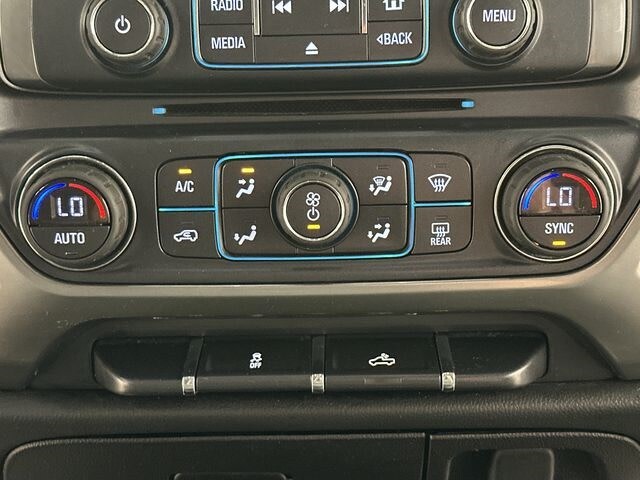 2017 Chevrolet Silverado 1500 LT 23