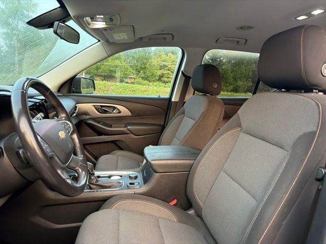 Thumbnail: 2021 Chevrolet Traverse - 10