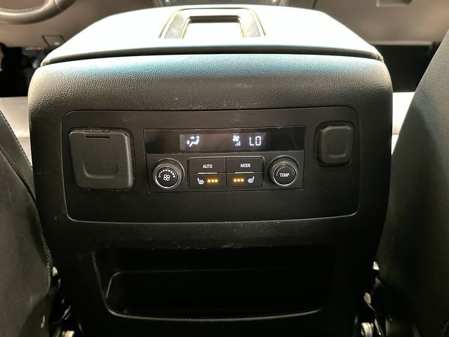 Thumbnail: 2018 Chevrolet Tahoe - 25