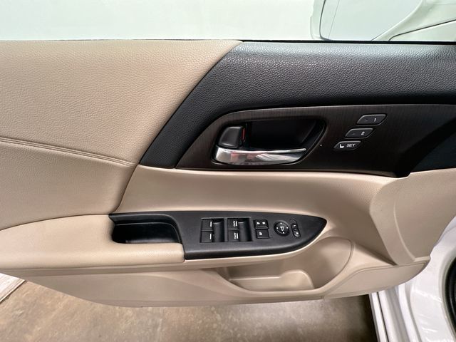 Thumbnail: 2014 Honda Accord - 25