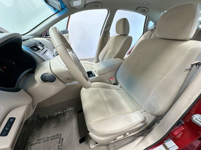 Thumbnail: 2014 Nissan Altima - 11
