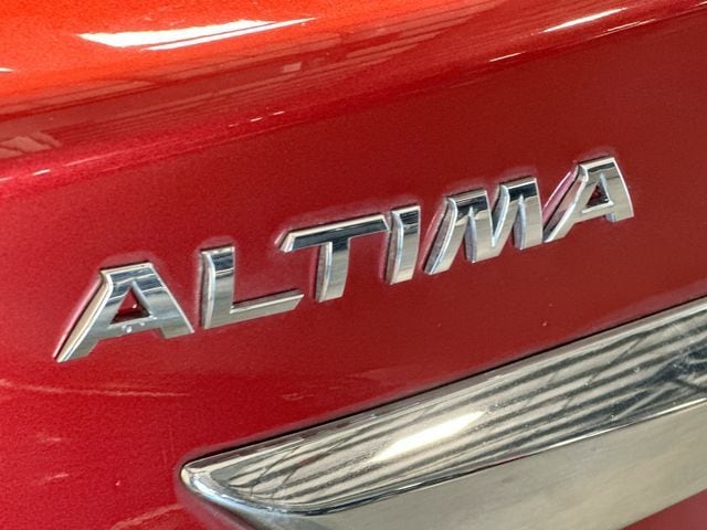 Thumbnail: 2014 Nissan Altima - 27
