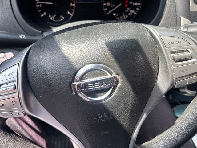 Thumbnail: 2016 Nissan Altima - 19