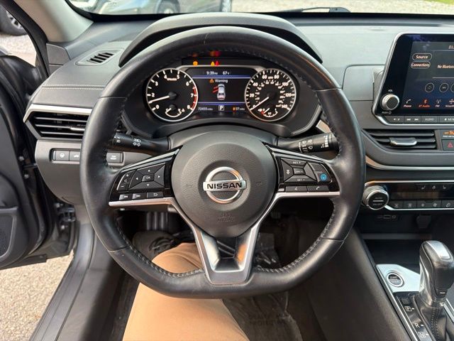 Thumbnail: 2019 Nissan Altima - 8