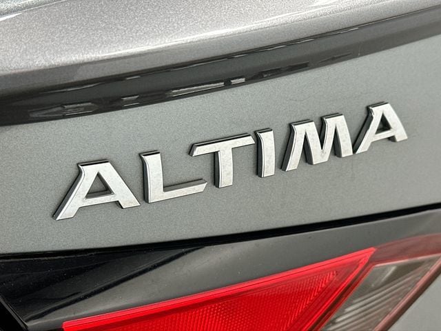 Thumbnail: 2019 Nissan Altima - 30