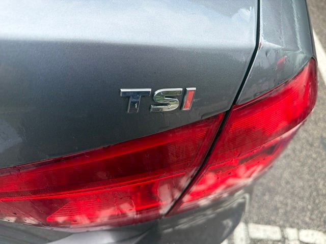 Thumbnail: 2014 Volkswagen Passat - 11