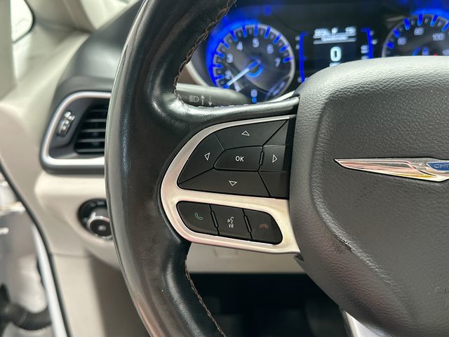 Thumbnail: 2019 Chrysler Pacifica - 14