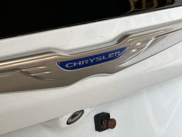 Thumbnail: 2019 Chrysler Pacifica - 7