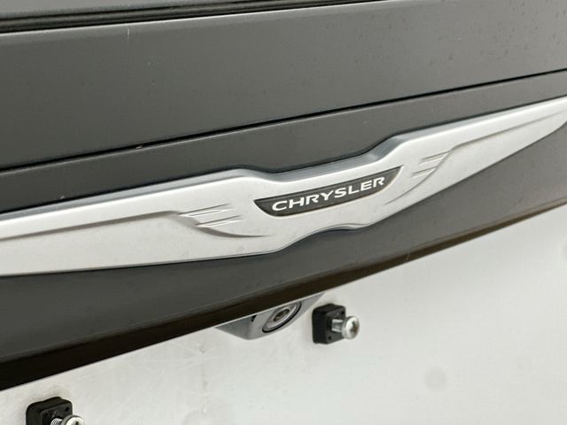 Thumbnail: 2022 Chrysler Voyager - 32