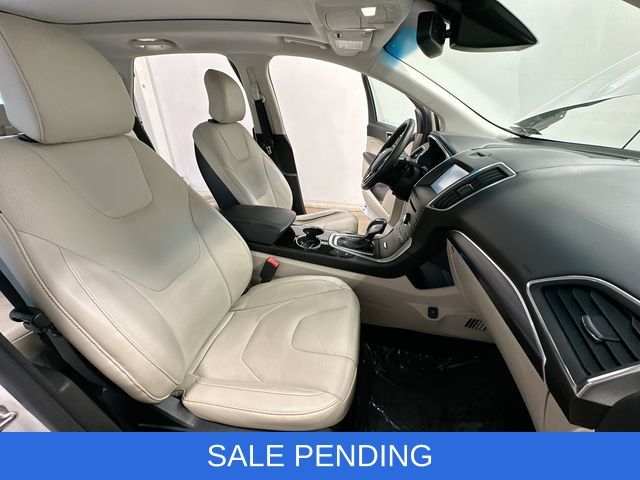 Thumbnail: 2015 Ford Edge - 26