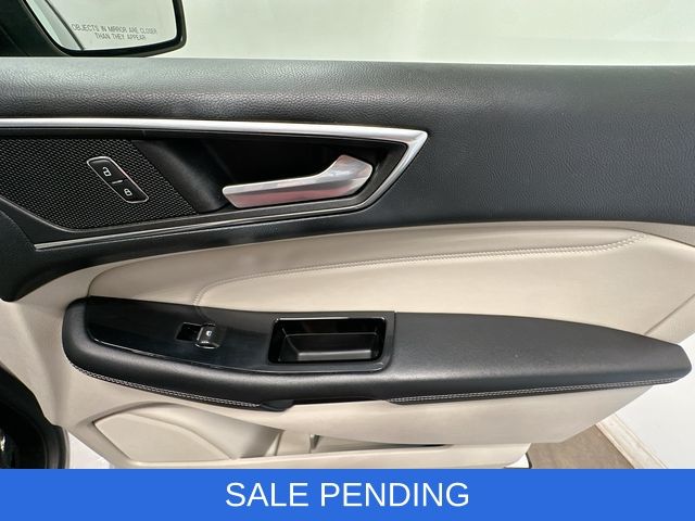 Thumbnail: 2015 Ford Edge - 27