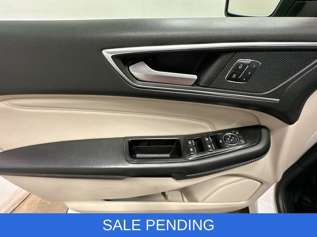 Thumbnail: 2015 Ford Edge - 24