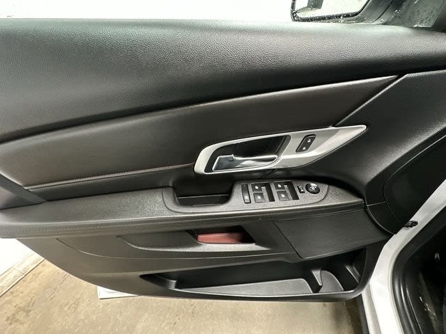 Thumbnail: 2017 GMC Terrain - 24