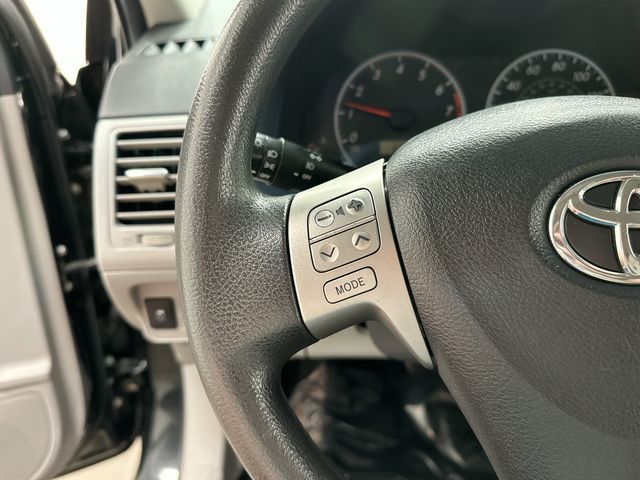 Thumbnail: 2013 Toyota Corolla - 18