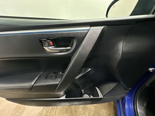 Thumbnail: 2015 Toyota Corolla - 24