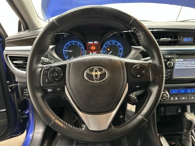 Thumbnail: 2015 Toyota Corolla - 2