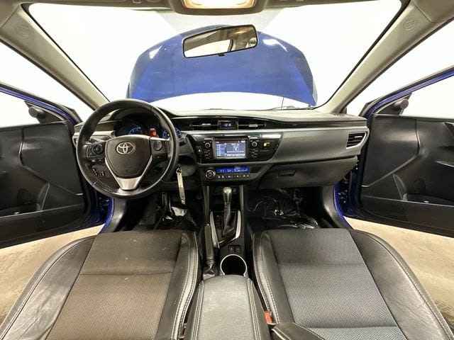 Thumbnail: 2015 Toyota Corolla - 10