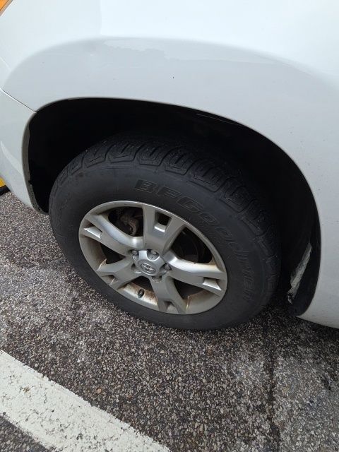 Thumbnail: 2011 Toyota RAV4 - 19