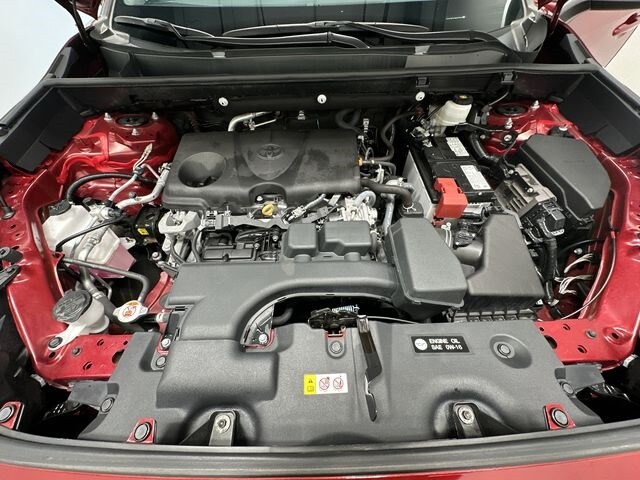 2022 Toyota RAV4 LE 9