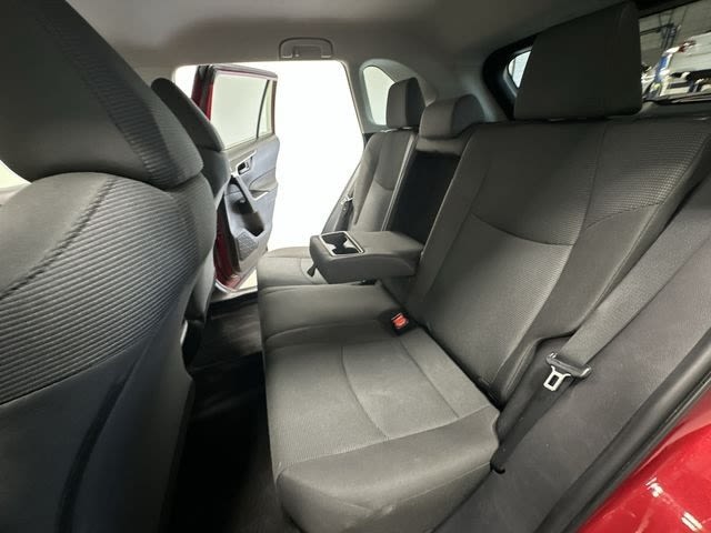 2022 Toyota RAV4 LE 13