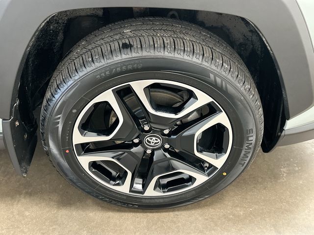 Thumbnail: 2019 Toyota RAV4 - 8