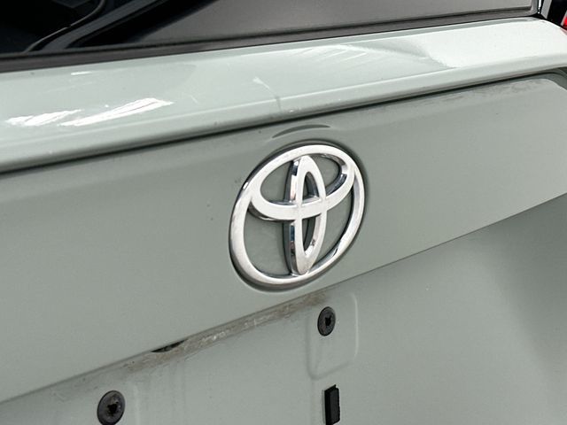 Thumbnail: 2019 Toyota RAV4 - 7