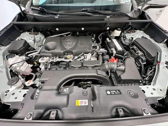 Thumbnail: 2019 Toyota RAV4 - 9