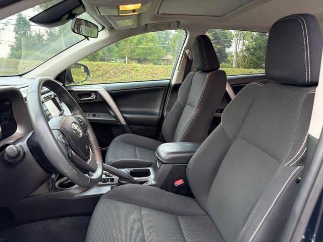 Thumbnail: 2017 Toyota RAV4 - 10