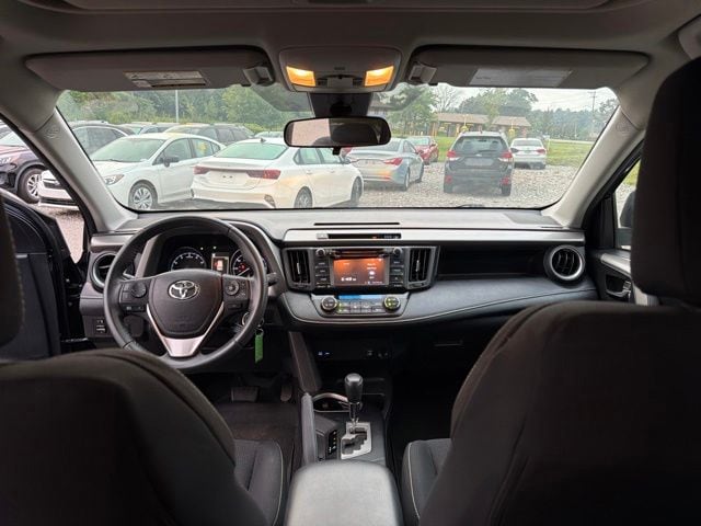Thumbnail: 2017 Toyota RAV4 - 2