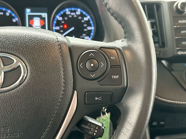 Thumbnail: 2017 Toyota RAV4 - 21