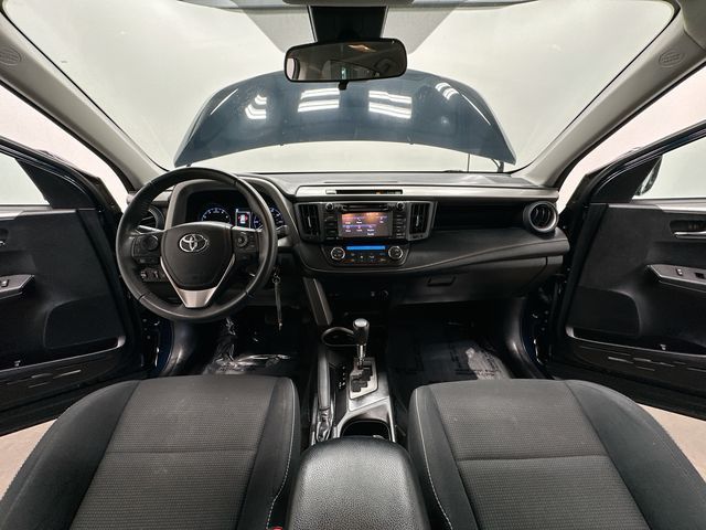 Thumbnail: 2017 Toyota RAV4 - 15