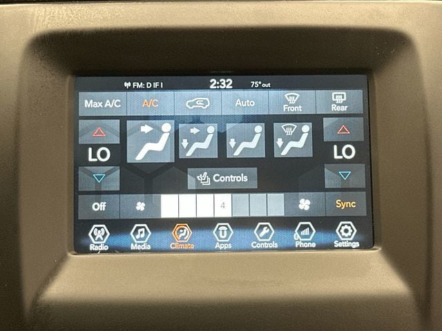 Thumbnail: 2018 Jeep Compass - 24