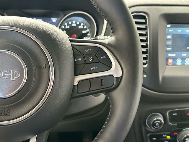 Thumbnail: 2018 Jeep Compass - 21