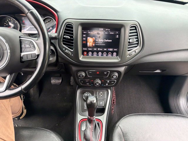 Thumbnail: 2020 Jeep Compass - 12