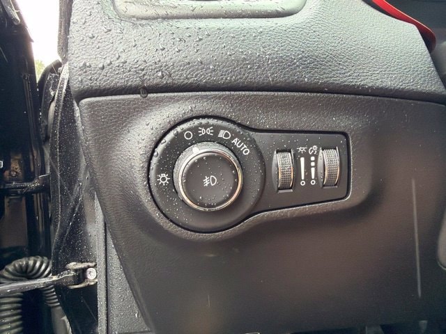 Thumbnail: 2020 Jeep Compass - 24