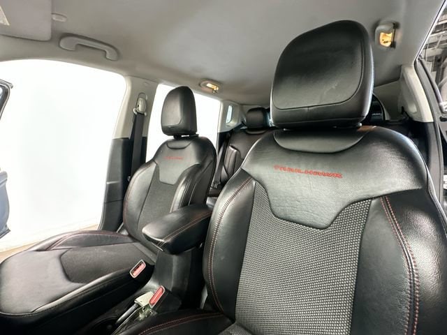 Thumbnail: 2020 Jeep Compass - 9