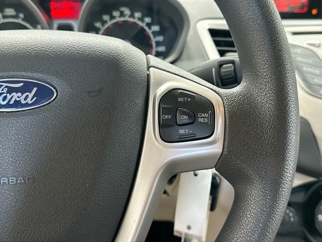 Thumbnail: 2011 Ford Fiesta - 14