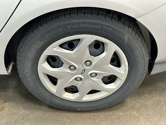 Thumbnail: 2011 Ford Fiesta - 21