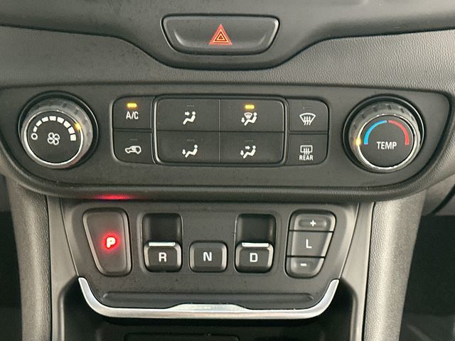 Thumbnail: 2019 GMC Terrain - 24