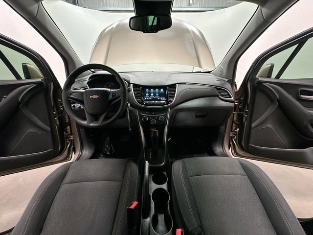 Thumbnail: 2018 Chevrolet Trax - 10