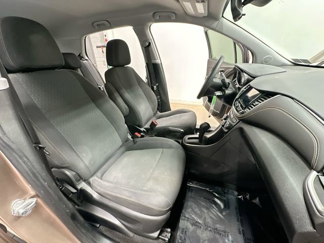 Thumbnail: 2018 Chevrolet Trax - 24