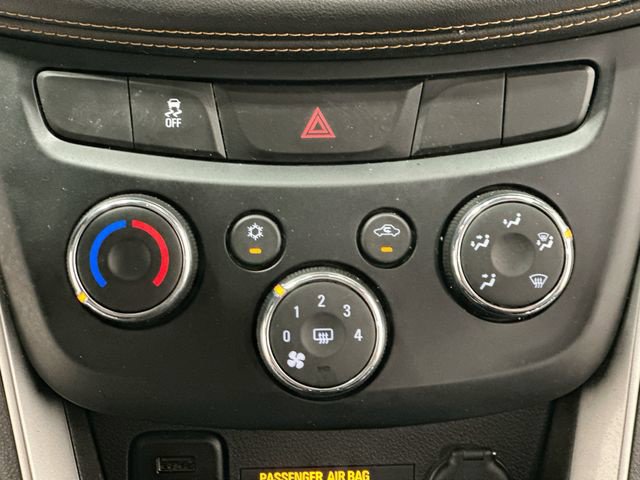 Thumbnail: 2018 Chevrolet Trax - 22