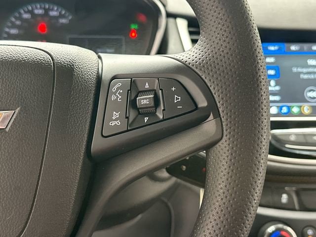 Thumbnail: 2018 Chevrolet Trax - 19