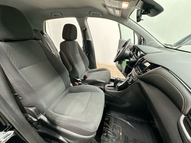 Thumbnail: 2018 Chevrolet Trax - 24